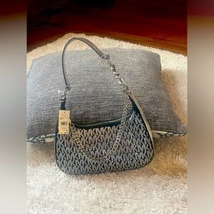 Michael Kors SM Pouchette Leather purse